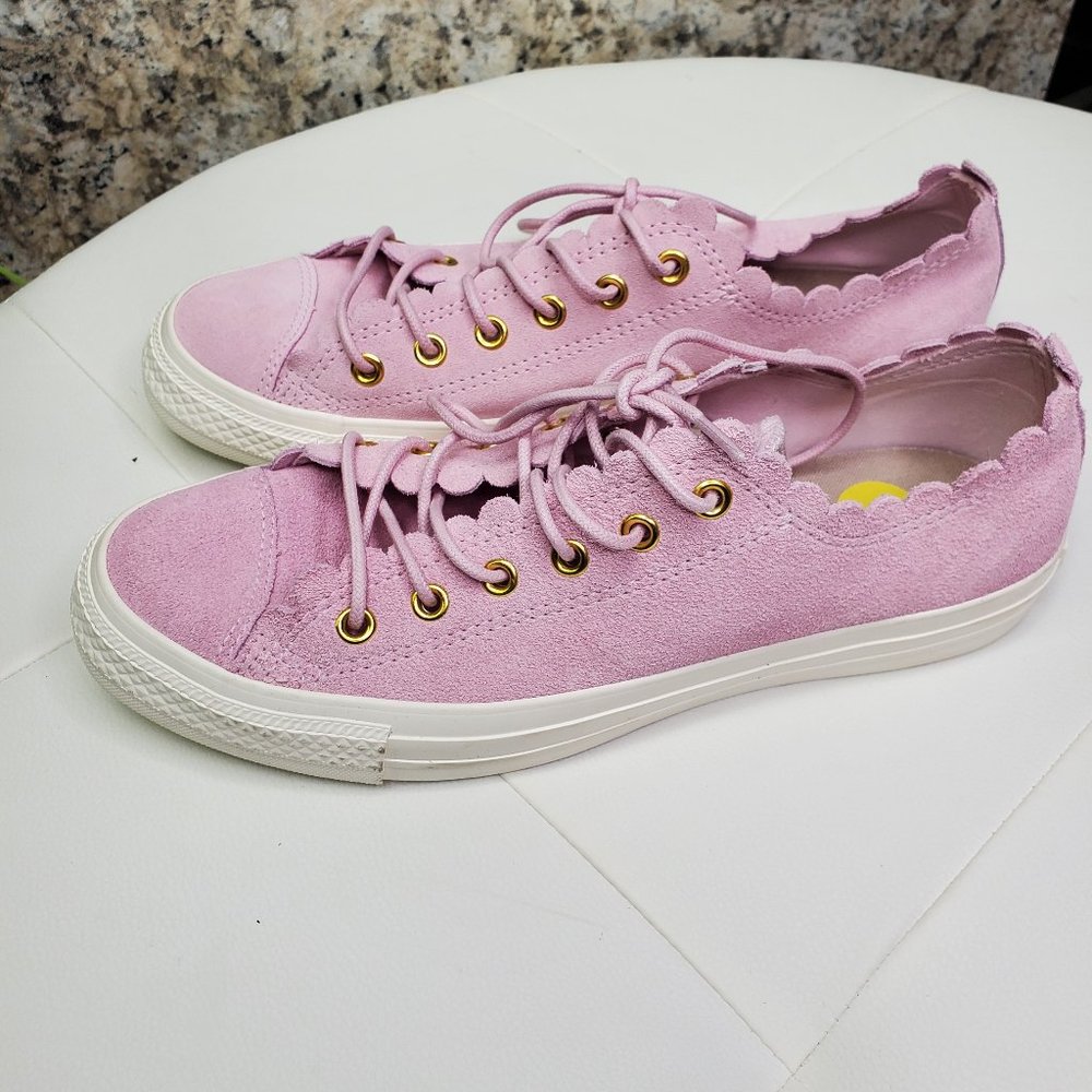 Chuck Taylors Converse Sneakers Size 9